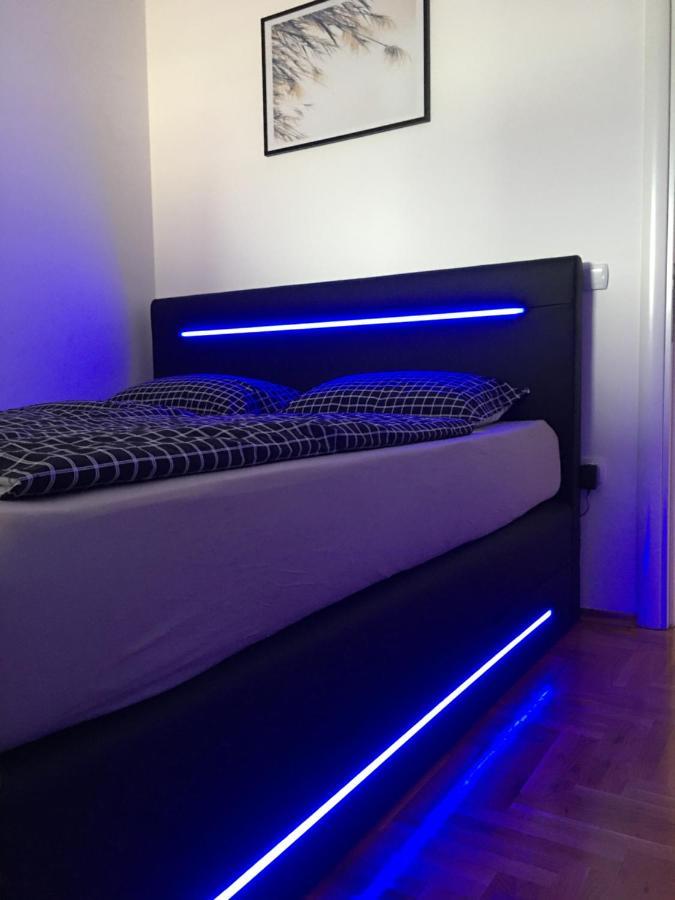Apartman City Center 3-Setaliste ปรีเยดอร์ ภายนอก รูปภาพ