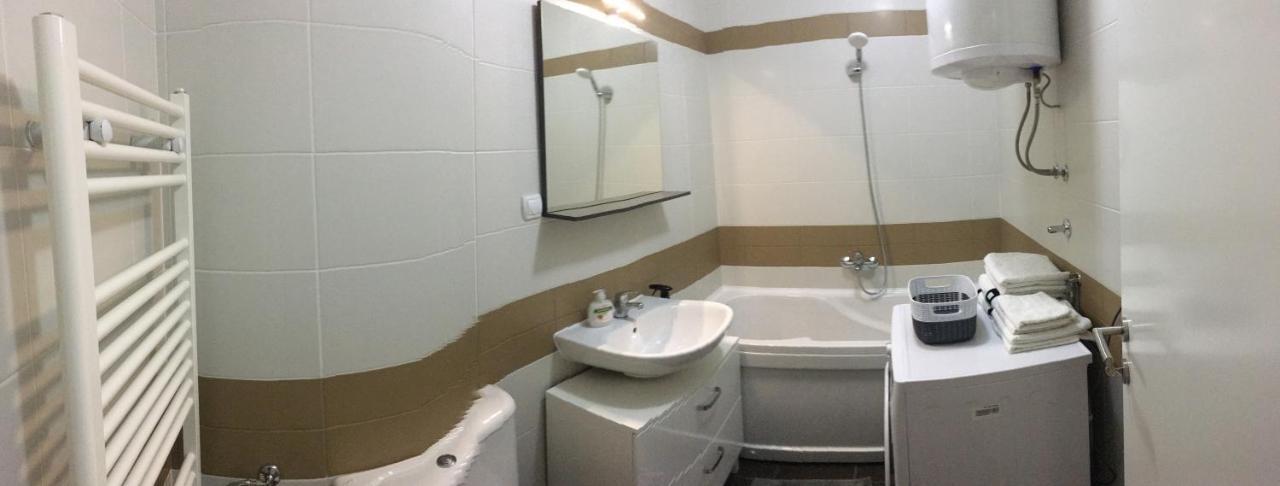 Apartman City Center 3-Setaliste ปรีเยดอร์ ภายนอก รูปภาพ