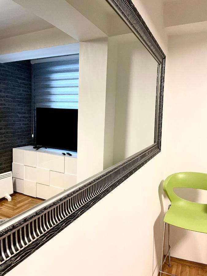 Apartman City Center 3-Setaliste ปรีเยดอร์ ภายนอก รูปภาพ