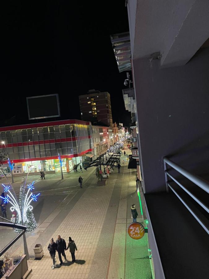 Apartman City Center 3-Setaliste ปรีเยดอร์ ภายนอก รูปภาพ